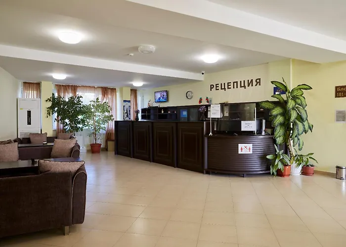 божур Хотел Минерални Бани