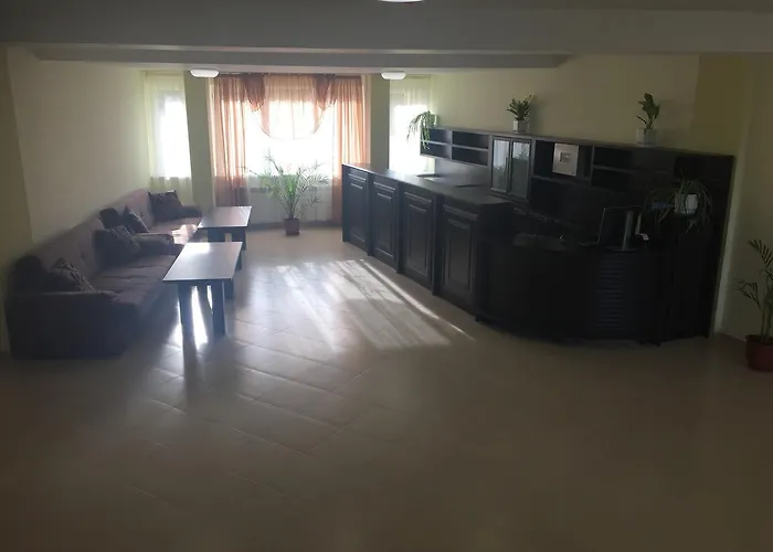 божур 2* Минерални Бани